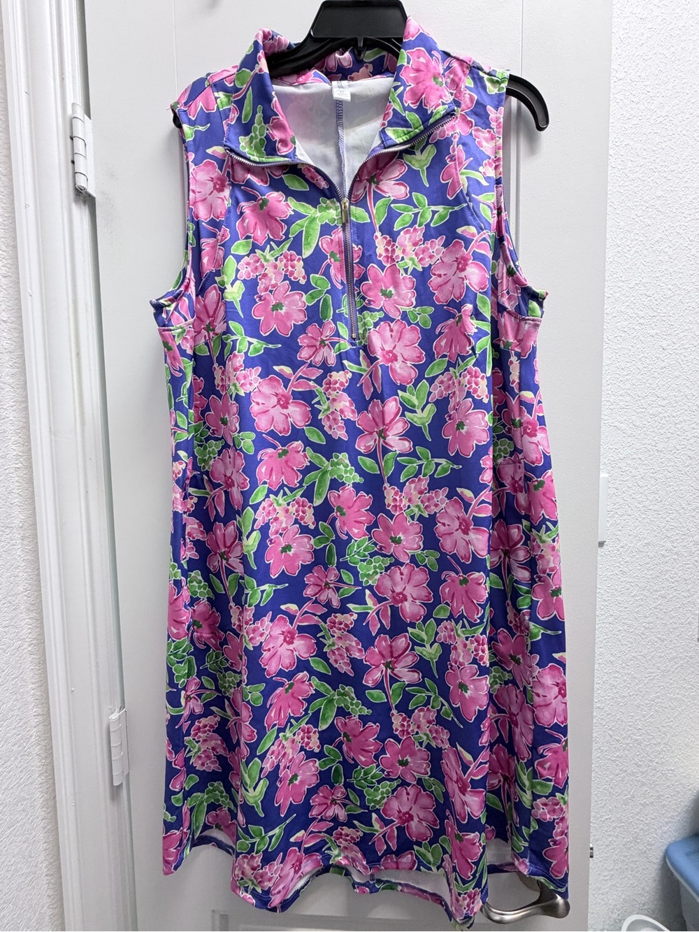 Scarlett Sleeveless Floral Zip-Front Midi Dress in Pink and Blue